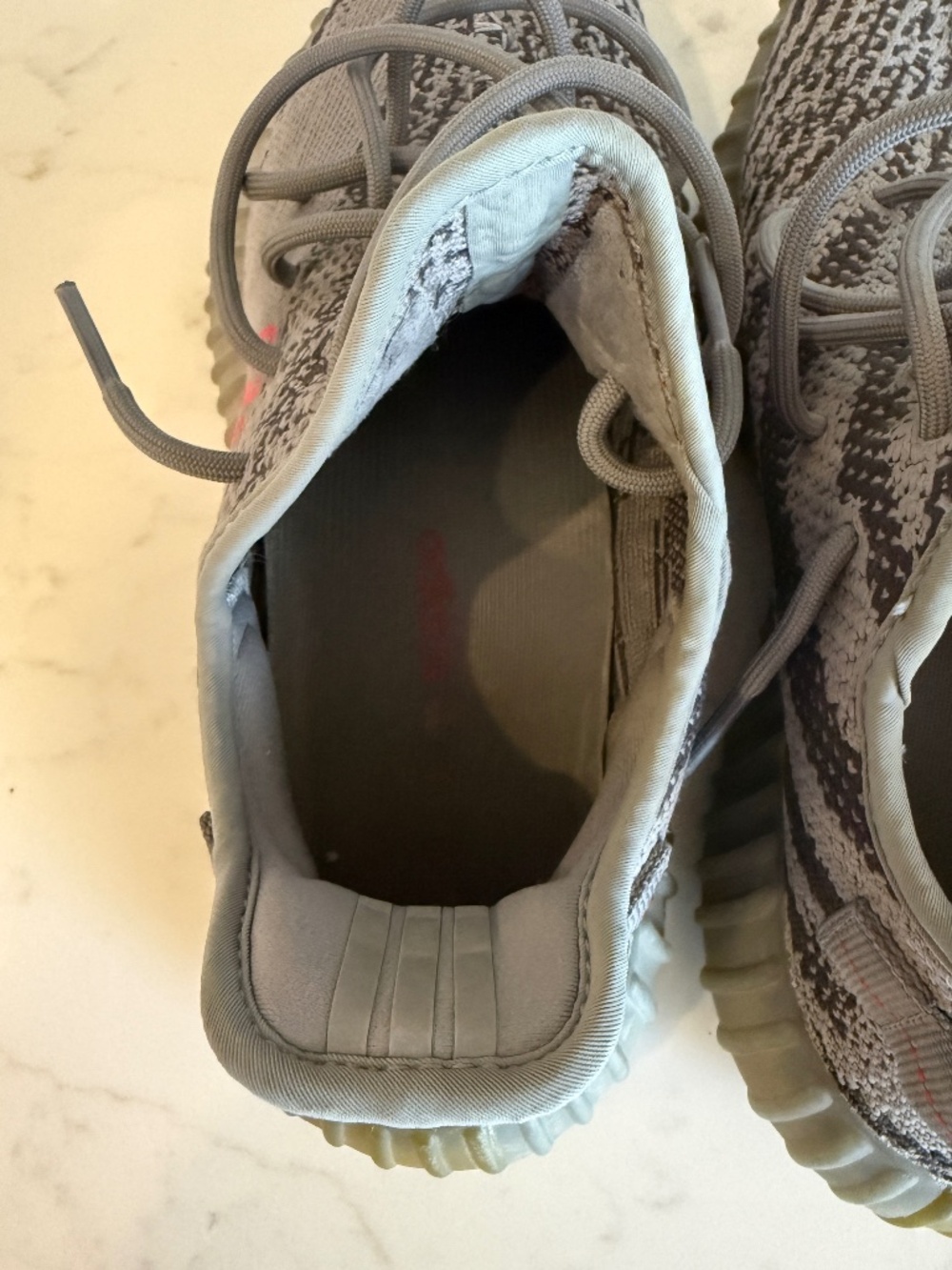 ADIDAS YEEZY BOOST 350 V2 BELUGA 2.0 MEN SIZE 9 - Picture 9 of 10